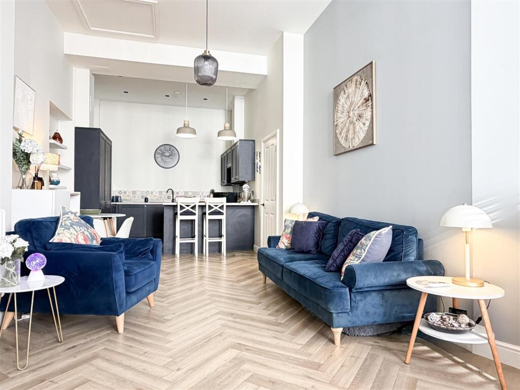Burlington Place, Eastbourne, BN21 4FS - View 5