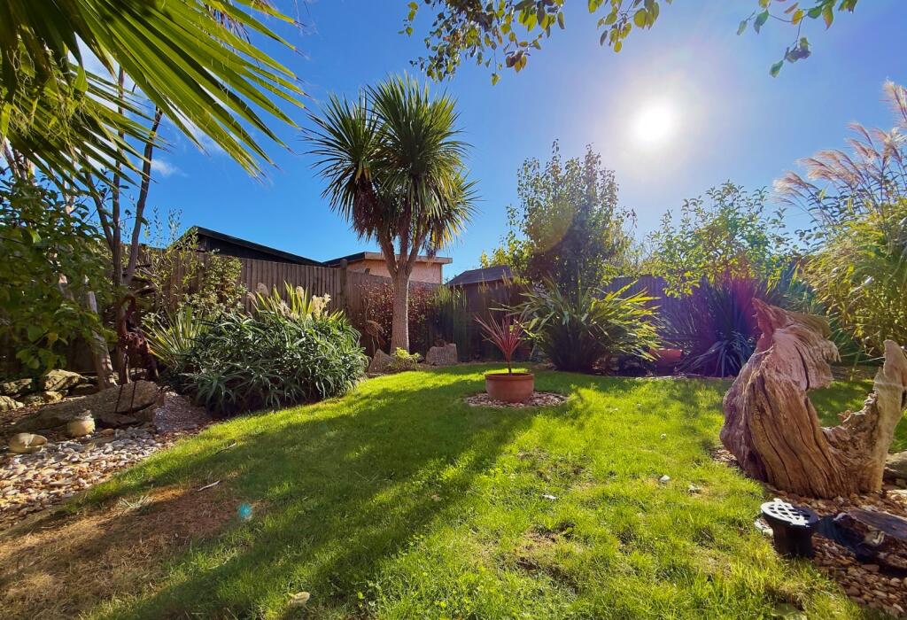 Glenbarrie Way, Ferring, West Sussex, BN12 photo 4
