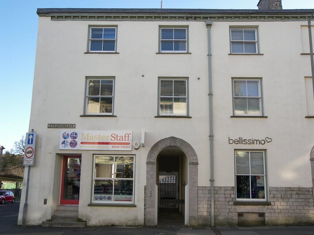 Main image of property: Flat 4, 31-37 Stramongate, Kendal, Cumbria, LA9 4BH