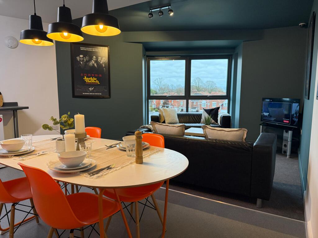 Main image of property: Premium // Lincoln Bishop Students // 6 Bed // All Ensuite