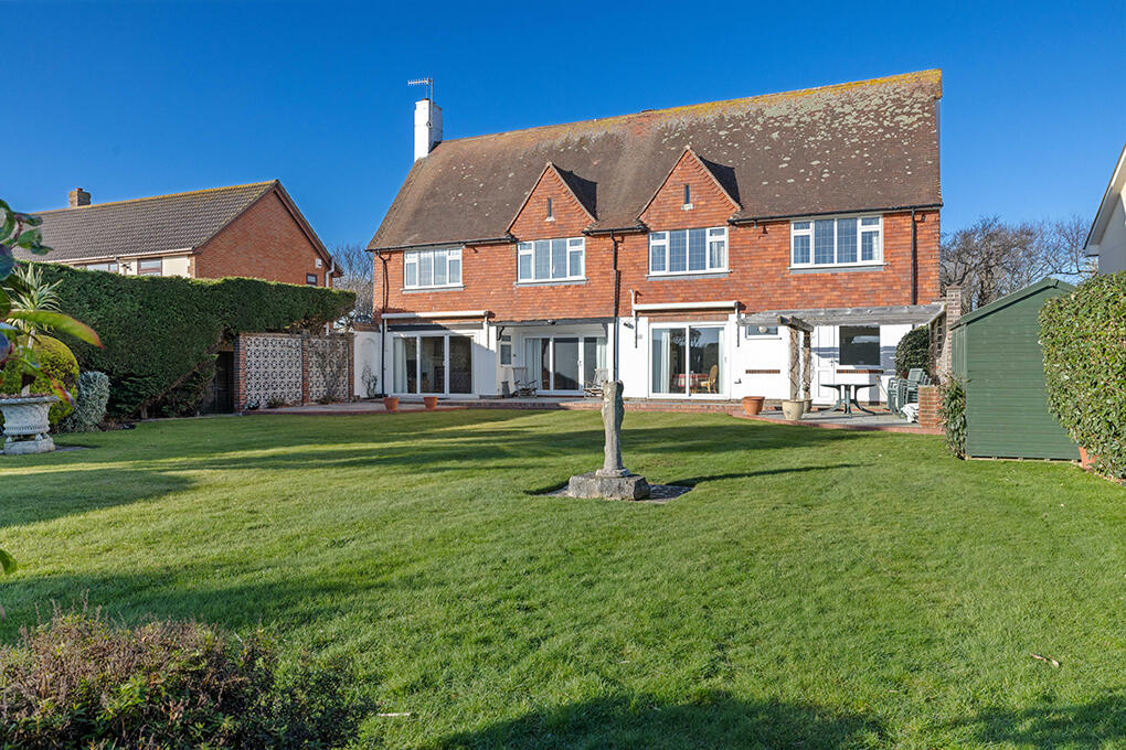 The Drive, Craigweil Private Estate, West Sussex, PO21 photo 3