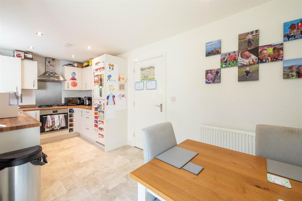 House in Chorley, Buckshaw Village - More