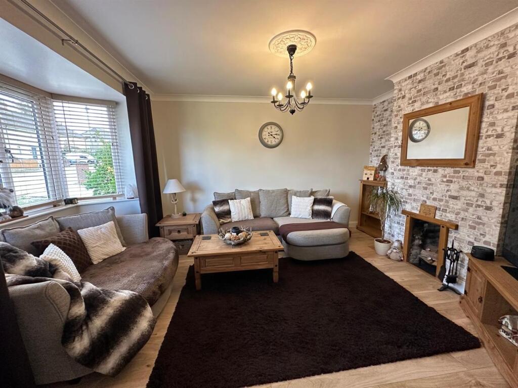 House in Ipswich - View 2