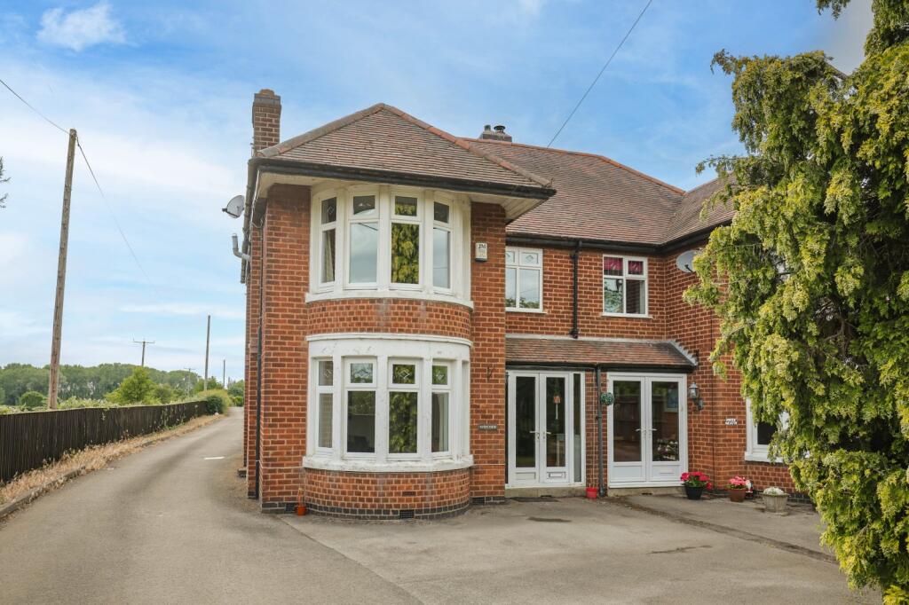 Main image of property: Oxford Road, Ryton on Dunsmore, Coventry, Warwickshire, CV8