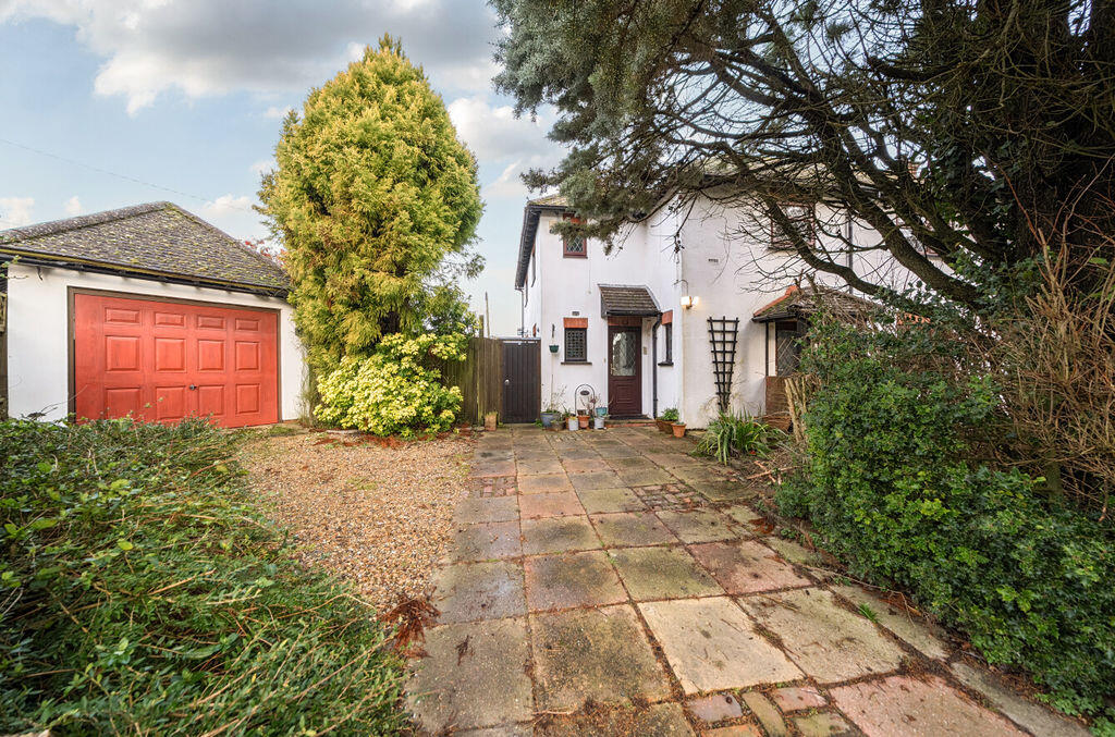 Main image of property: Lyminge