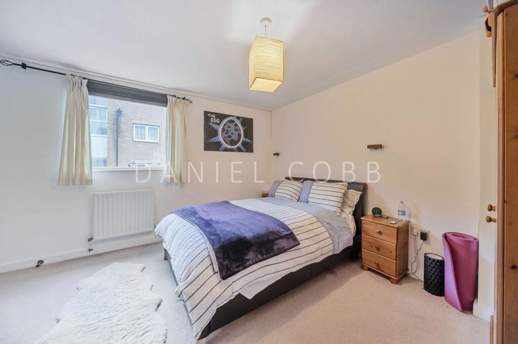 Apartment in London - More