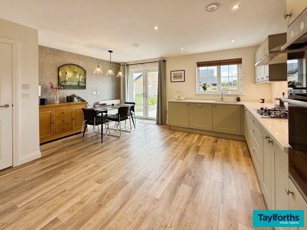 House in Pendle, Barnoldswick - More