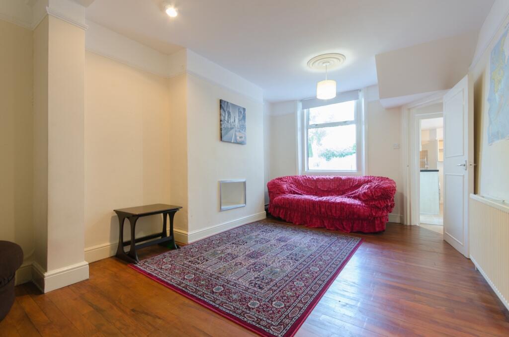 Apartment in London - View 2