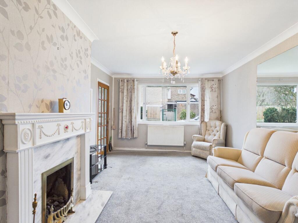 Ellerbrook Drive, Burscough, L40 photo 2