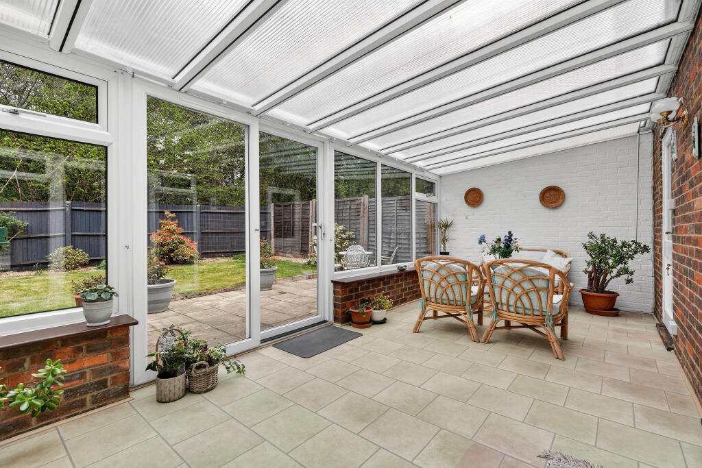 Whitton Road, Bracknell, RG12 photo 5