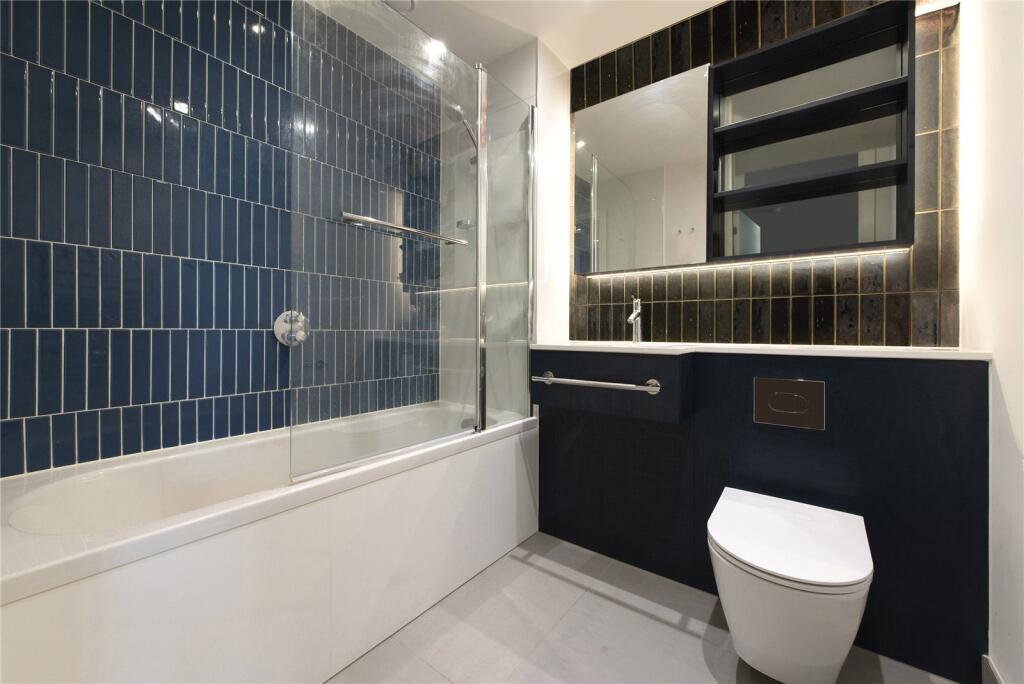 Apartment in London - View 5