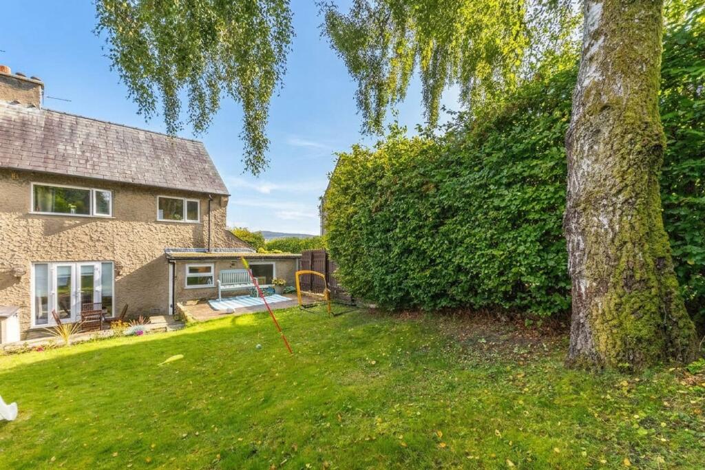 House in Kendal, Hallgarth - View 2