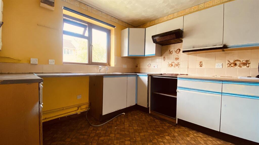 Sandys Crescent, Littleport, Ely photo 2