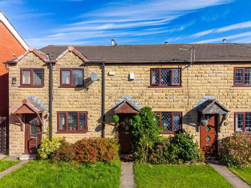 2-bed terraced on Walshaw Road, Bury BL8 1PA, £197,950