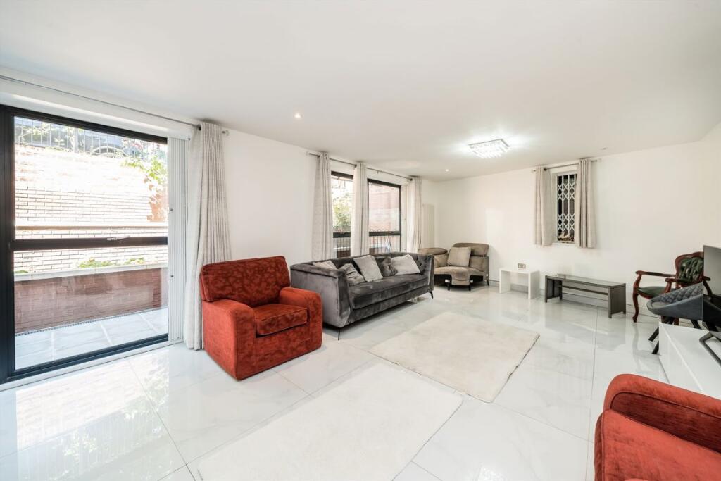 House in London - View 4