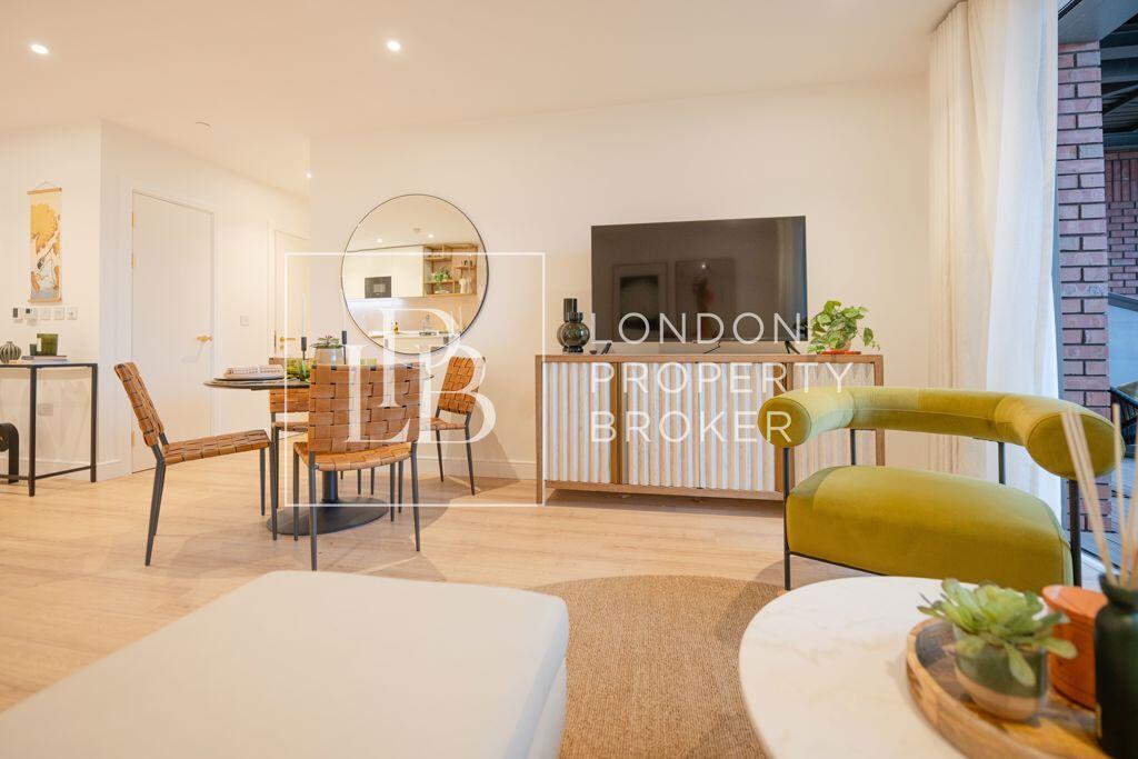Apartment in Harrow - View 4