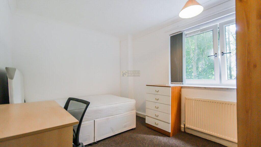 Bodmin Grove, Nechells, Birmingham, B7 4PG photo 4