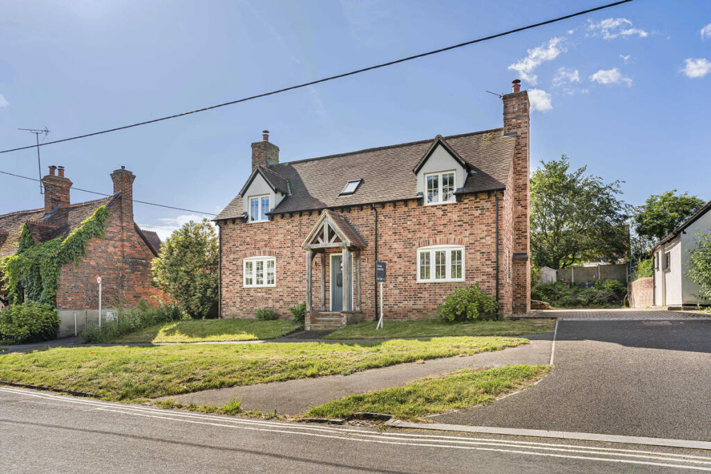 Main image of property: Manor Road, Didcot, OX11