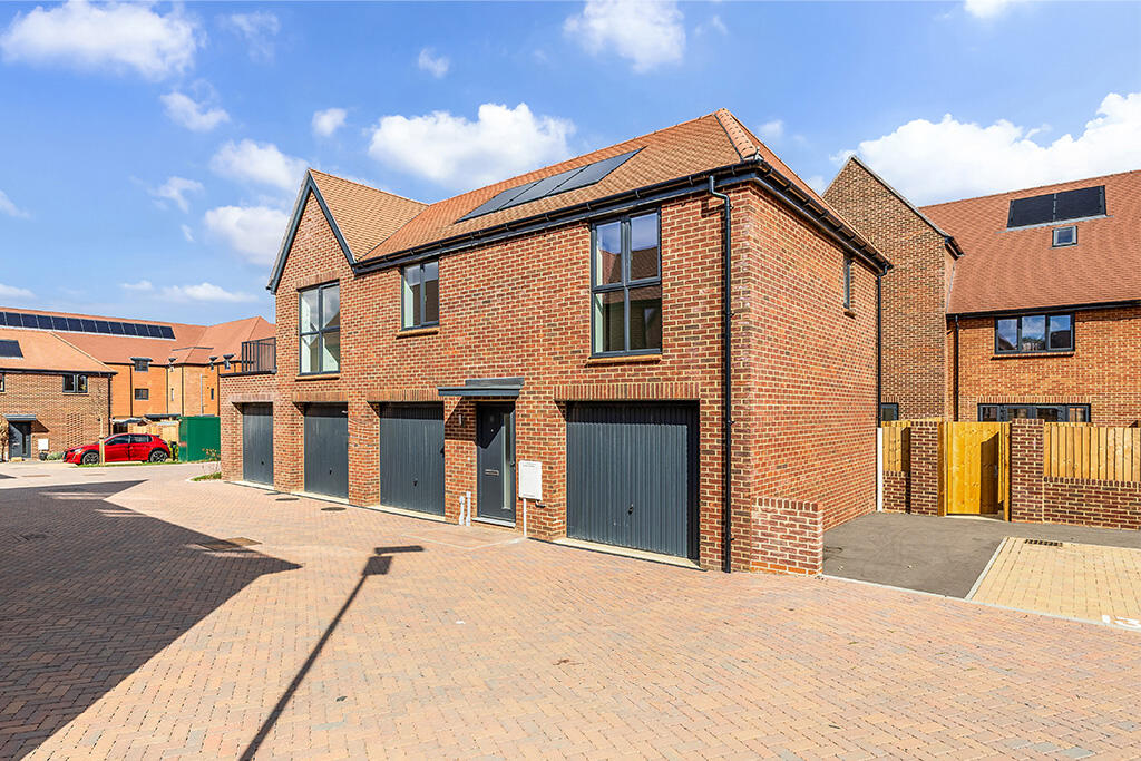 House in Guildford - View 4