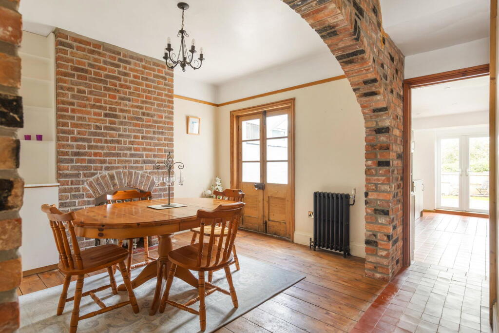 House in Dorchester, Dorset - View 4