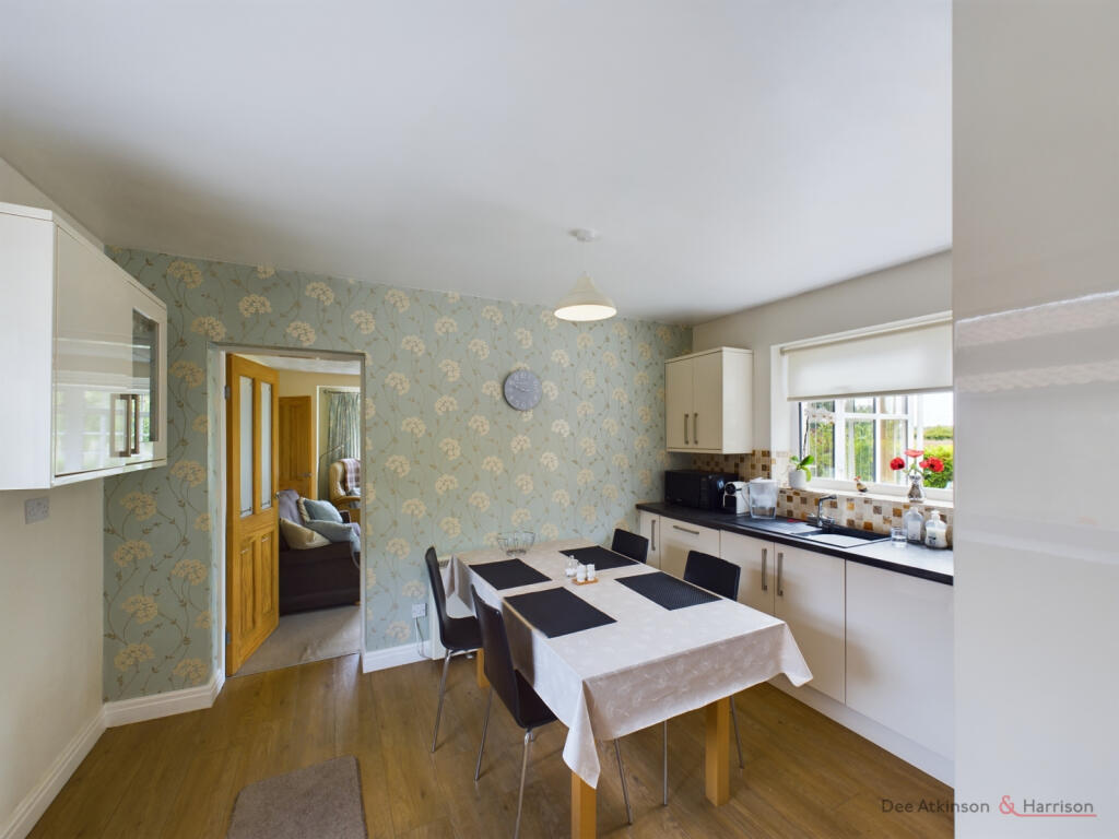 Long Lane, Beverley, HU17 0RN photo 4