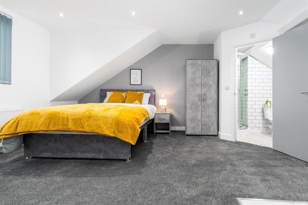 Apartment in Coventry - View 3