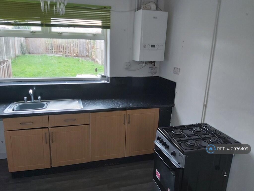 House in Wakefield - View 3