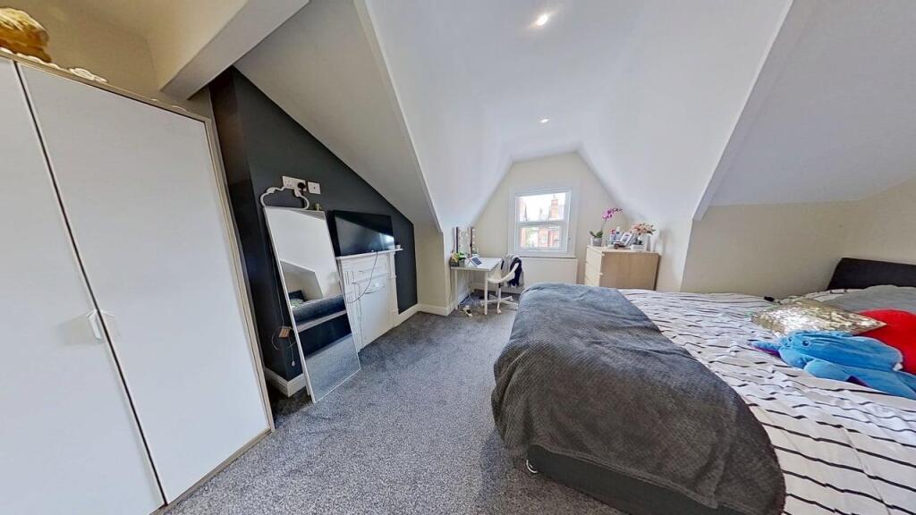 House in Leeds - View 5