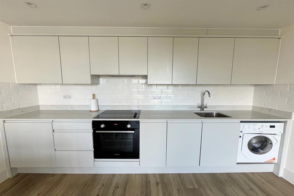 Apartment in Bournemouth - More
