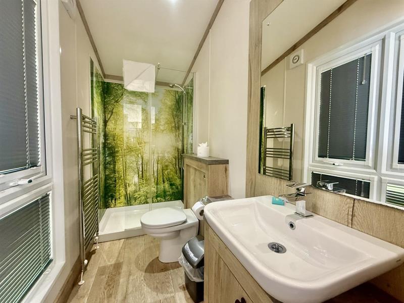 House in New Forest, Godshill - More
