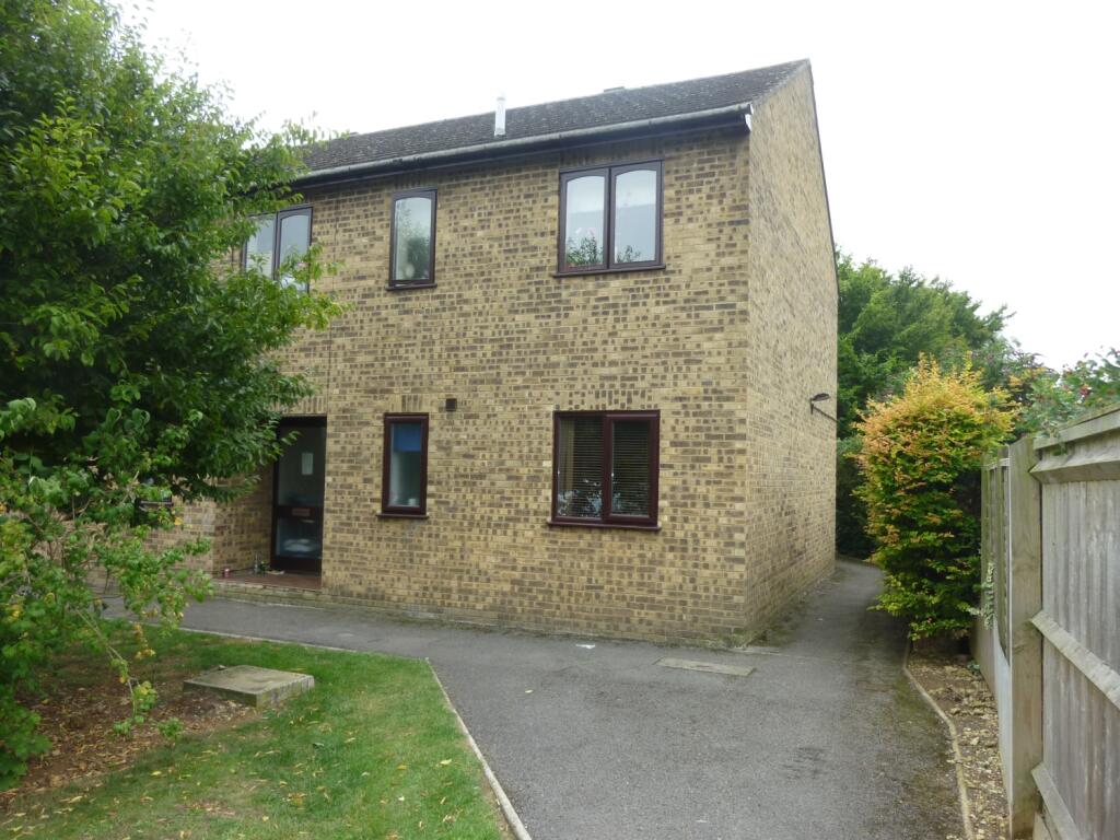 Main image of property: Dovecourt Dovetrees, Carterton, Oxfordshire, OX18