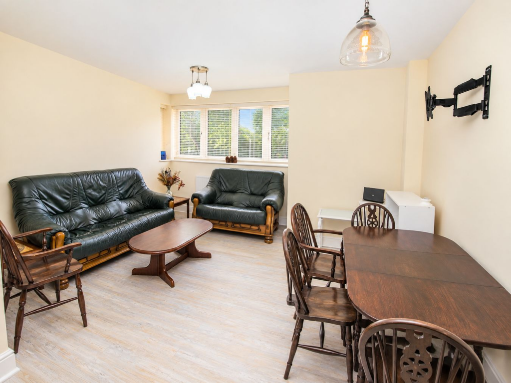 Apartment in St Albans - View 4