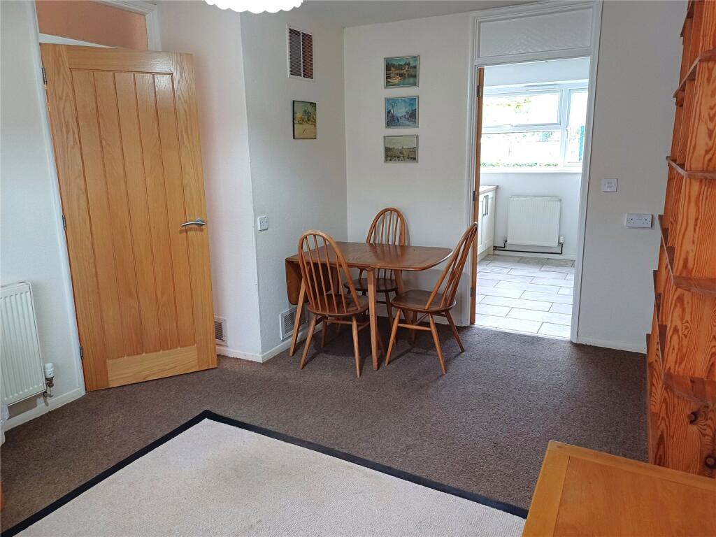 Eggardon Close, Beaminster, Bridport, Dorset, DT8 photo 4