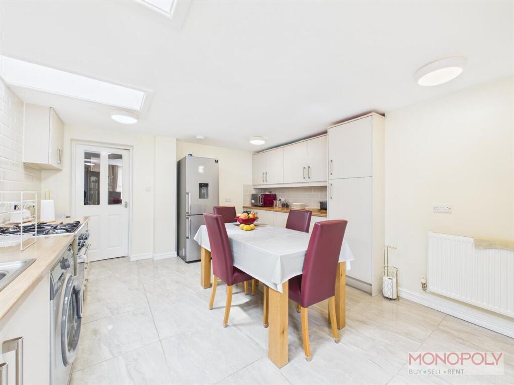House in Wrexham, Caia Park - More