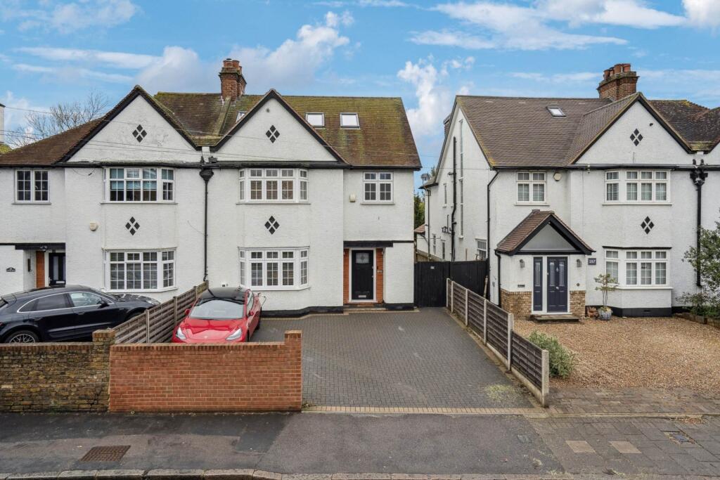 Main image of property: Pinner Road, Oxhey