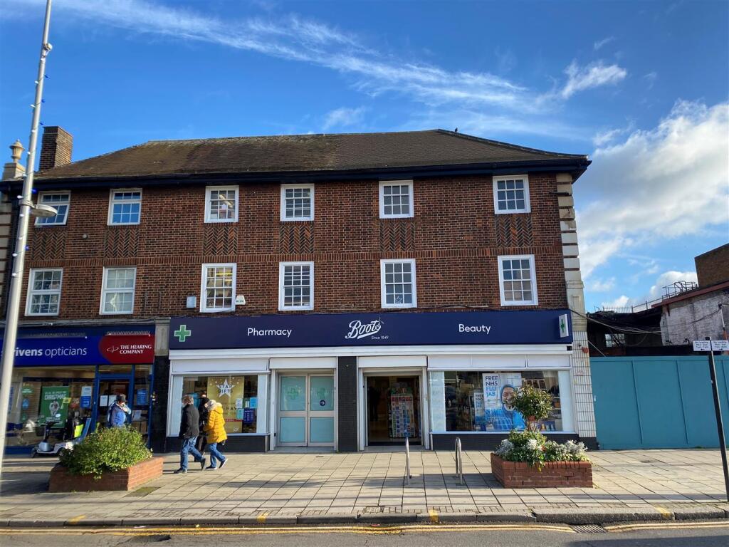 Main image of property: 9-11 Old Church Road, Chingford, London, E4 6SJ