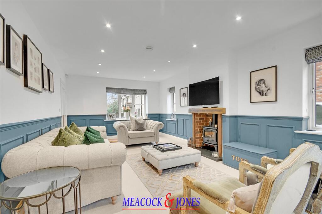Outings Lane, Doddinghurst, Brentwood photo 4