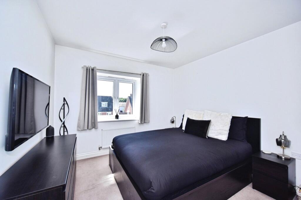 Apartment in Rochester - View 4