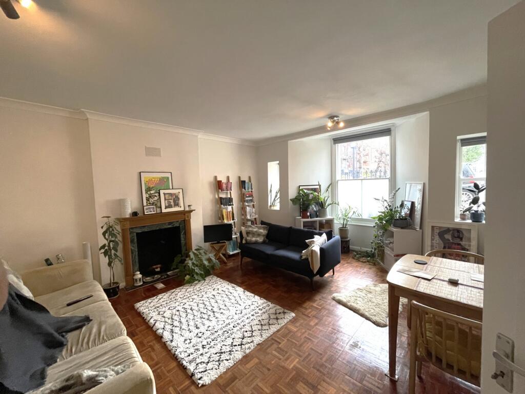 Main image of property: Alma Square, St Johns Wood, NW8