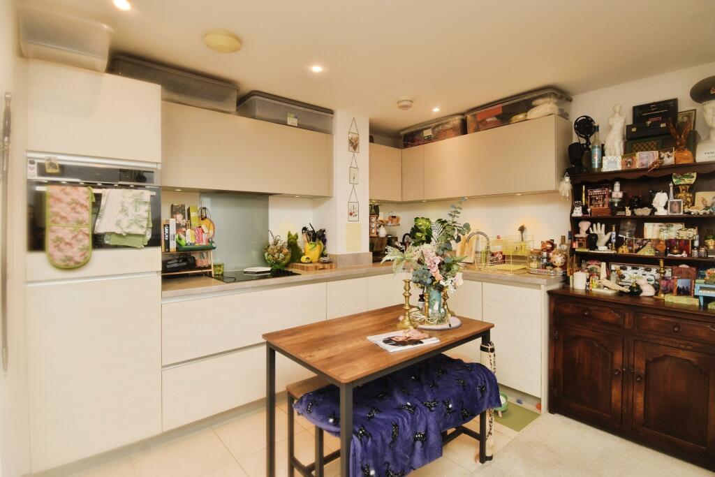 Main image of property: 7 Hastings Road, London, E16