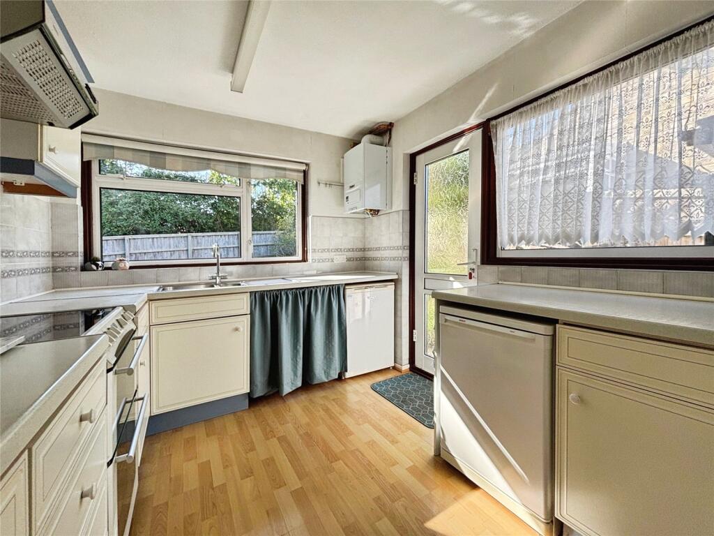 Milne Way, Newport, Isle of Wight photo 3
