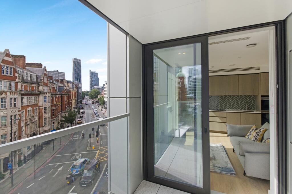 Studio flat for rent