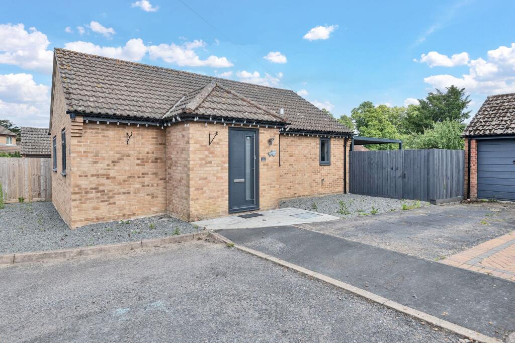 Main image of property: Icknield Close, Cheveley, CB8
