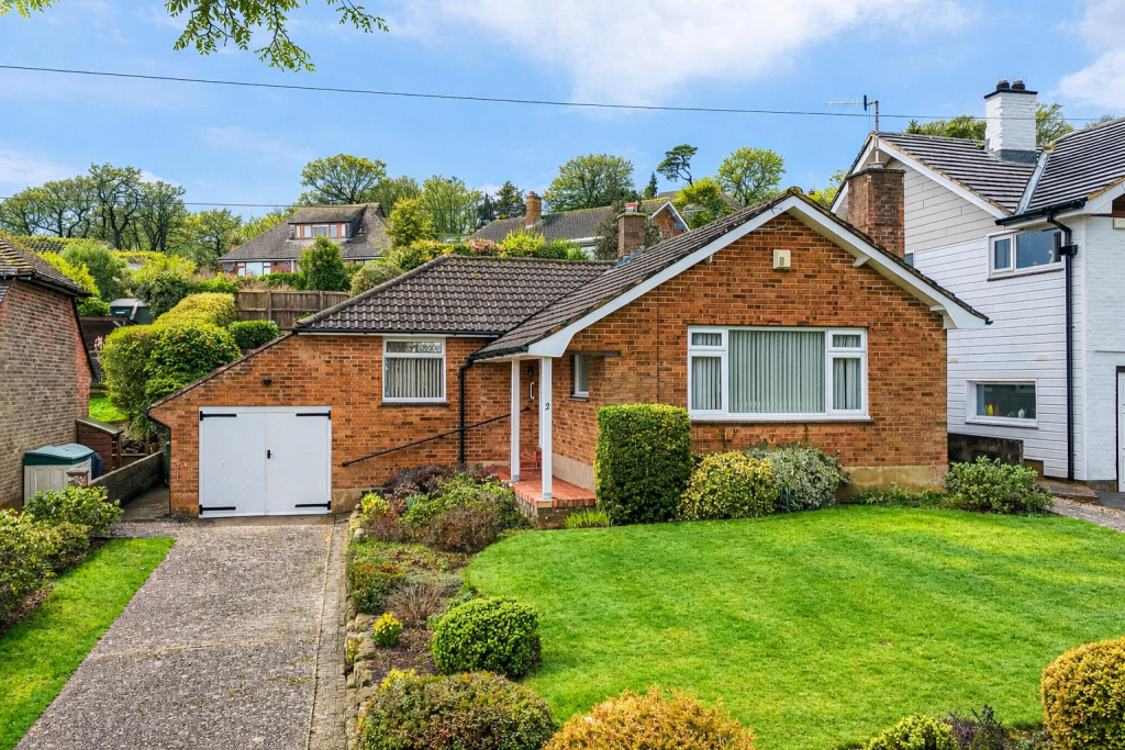 2-bed bungalow on The Byeway, Hastings, £325,000