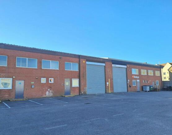 Harbour Way external close up.JPG