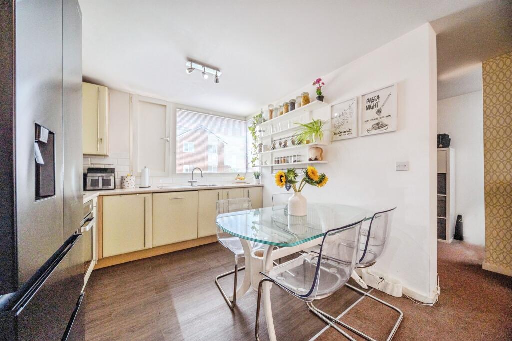 House in Milton Keynes - View 4