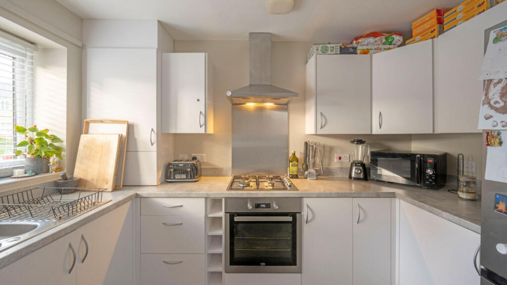 Darfield, Barnsley, S73 9DF photo 4