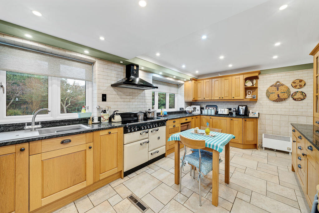 St Georges Road West, Bickley, Bromley photo 4