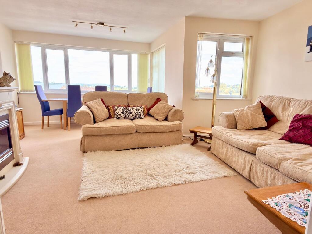 Apartment in Tewkesbury, Priors Park - View 2