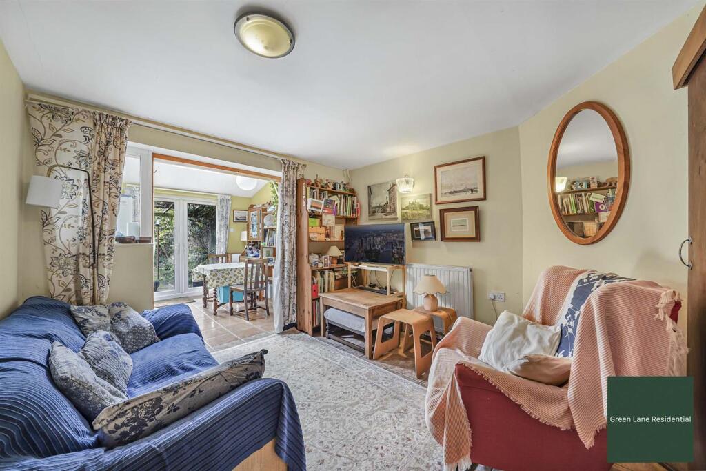 House in London - View 5